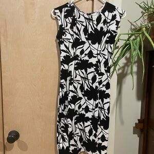 love...ady Monochrome Floral Midi Dress
